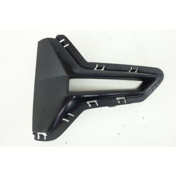 BMW BMW 3 SEDAN (330i/330e/M340i) FOG LAMP COVER RIGHT (Passenger Side) BLACK(WO/FOG)(330i SPORT LINE) OEM# 51117464274 2019-2022 PL# BM1039234