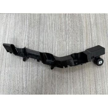 GM TRUCKS & VANS SILVERADO/PU 2500/3500 FRONT BUMPER COVER SIDE RETAINER RIGHT (Passenger Side) OEM#86779515 2020-2025 PL# GM1043192