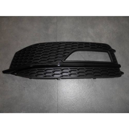AUDI A4 SEDAN  / WAGON  FOG LAMP COVER LEFT (Driver Side) BUMPERLK W/BLACK MLDG (13-14 WO/S LINE PKG) OEM#8K0807681LZDE 2013-2016 PL# AU1038126