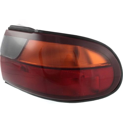 CHEVROLET CLASSIC  TAIL LAMP ASSY RIGHT (Passenger Side) OEM# 15894726 2004-2005 PL# GM2801132