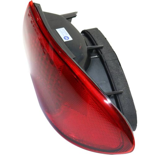 CHEVROLET CAVALIER  TAIL LAMP UNIT RIGHT (Passenger Side) OEM# 5978346 2000-2002 PL# GM2801139