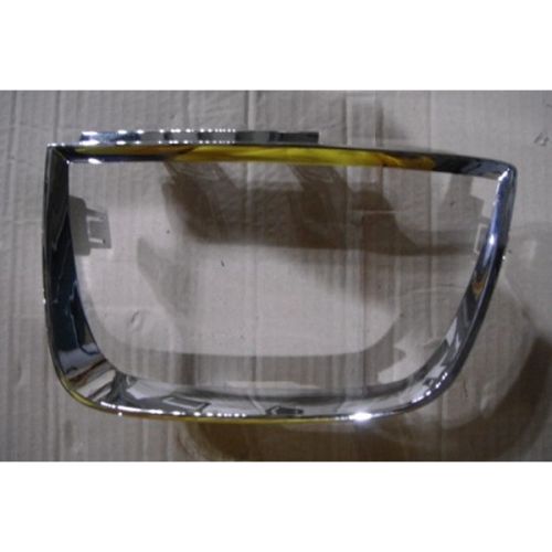 CHEVROLET CAMARO COUPE TAIL LAMP BEZEL CHROME RIGHT (Passenger Side) (OUTER) OEM# 92226741 2010-2013 PL# GM2813103