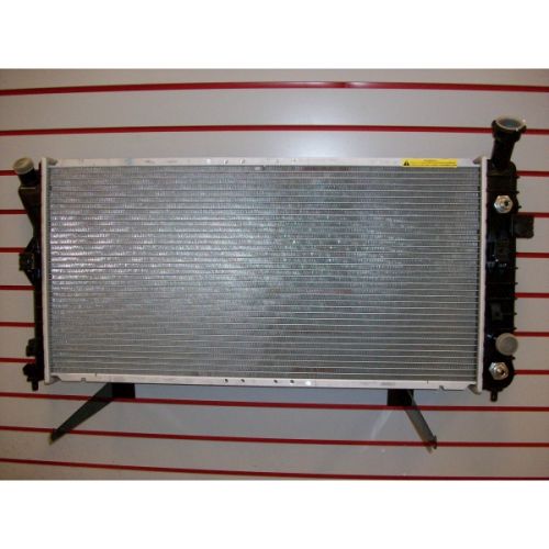 CHEVROLET IMPALA RADIATOR(W/Sensor & Metric TOC Connect)W/O Superch OEM#89018542 2000-2003 PL# GM3010432